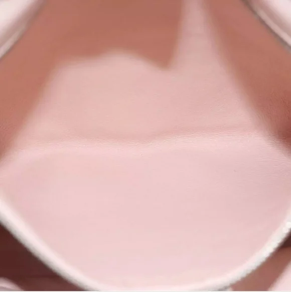 CHRISTIAN DIOR Lady Dior Cannage Cream/White Leather Hand Bag! - Picture 14 of 16